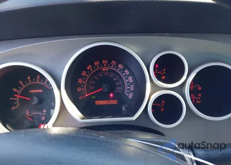 2010 Toyota Tundra Grade 5.7L V8 z USA, uszkodzony, nr VIN 5TFUW5F14AX152269